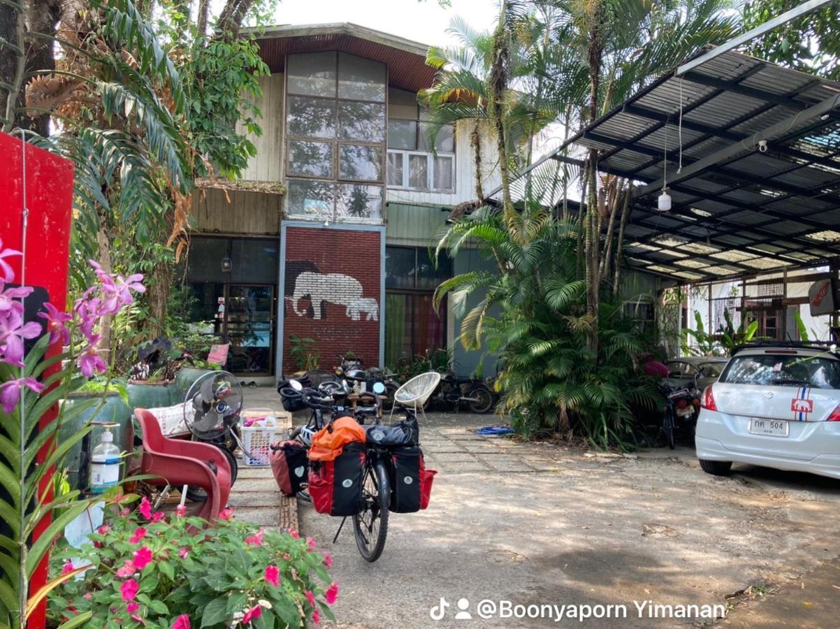 Artist'S Place Trat Exterior foto